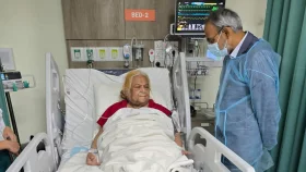 সেলিমা রহমানকে দেখতে গেলেন ডা. রফিক