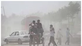 বিশ্বের তৃতীয় দূষিত শহর ঢাকা