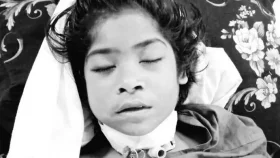 চট্টগ্রামে গলা কাটা সেই শিশু পৃথিবীর মায়া ত্যাগ করল