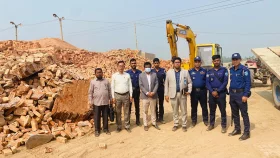 কুড়িগ্রামে অবৈধ ইটভাটায় অভিযান, ২ লাখ টাকা জরিমানা