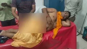 কুমিল্লায় মন্দিরে ককটেল বিস্ফোরণ, পুরোহিতসহ আহত ৪