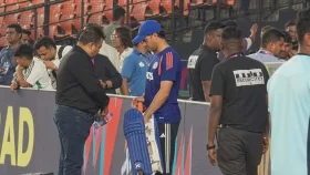 ফাইনালের আগে ছেলের অনুশীলন দেখলেন বাবা, করলেন প্রার্থনা