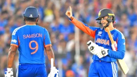 ২৫৫ রান করে বিশ্বকাপে এক হাত ভারতের