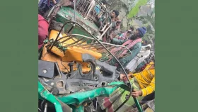 রাজশাহীতে সিএনজি-ভটভটি সংঘর্ষ, নিহত ৩