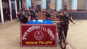 শার্শা সীমান্তে আইসসহ যুবক আটক