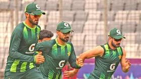 তিন আনকোরাকে দিয়ে ব্যাটিং শুরু করবে পাকিস্তান, জানালেন আফ্রিদি