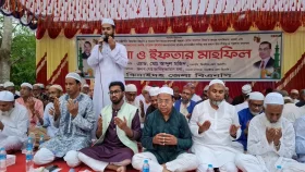 ঝিনাইদহে খালেদা জিয়ার রূহের মাগফিরাত কামনায় ইফতার মাহফিল