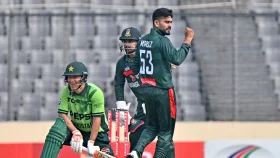 মিরপুরে &lsquo;ফাইনালের&rsquo; রোমাঞ্চে বাগড়া দিতে পারে বৃষ্টি