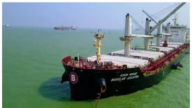 মিসাইল আতঙ্ক, হরমুজ পেরোতে পারেনি বাংলাদেশি জাহাজ