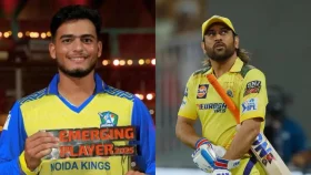 ১৪ কোটির অল-রাউন্ডারকে টাকা জমানোর পাঠ দিলেন ধোনি