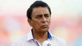 পাকিস্তানি ক্রিকেটার দলে নেওয়া ভারতীয়দের প্রাণহানির কারণ: গাভাস্কার