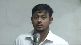 ৪ ঘণ্টা লাইনে দাঁড়িয়েও তেল পেলেন না নাসীরুদ্দীন পাটওয়ারী