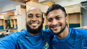 বাংলাদেশের সাকিবের বিদায় বাংলাদেশেই চান মুশফিক