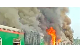 ট্রেন ছাড়ার ২০ মিনিট পরই আগুন কেন