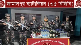 জামালপুরে ৮৩ বোতল ভারতীয় মদ উদ্ধার