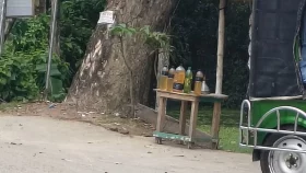 পাম্পে জ্বালানি তেল নেই, বাইরে ২০০ টাকা লিটার