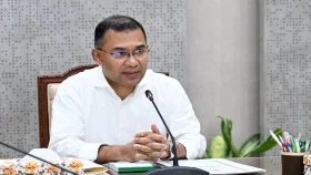 রাজধানীতে স্কুলকালীন যানজট নিরসনে বিকল্প খোঁজার নির্দেশ প্রধানমন্ত্রীর