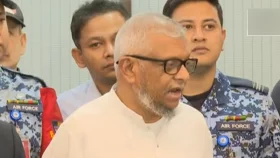 মালয়েশিয়ার শ্রমবাজার খোলার চেষ্টা করছি: প্রবাসী কল্যাণমন্ত্রী