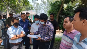 গাইবান্ধায় অবৈধ সিসা তৈরির কারখানা, জরিমানা ২ লাখ