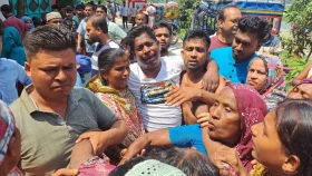সেচ পাম্পের সঙ্গে বোরকা পেঁচিয়ে নারীর মৃত্যু