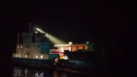 দৌলতদিয়া-পাটুরিয়া নৌরুটে ফেরি চলাচল বন্ধ