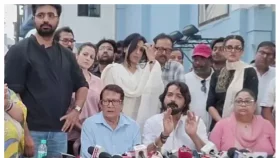 নানা নাটকীয়তার পর স্বস্তিতে টলিপাড়া