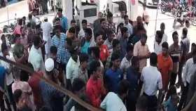 ১০০ টাকার পেট্রোল দিতে নির্দেশ ইউএনও&rsquo;র, বাইকারদের বিক্ষোভে সিদ্ধান্ত বদল