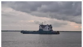 পাটুরিয়া-দৌলতদিয়া নৌরুটে ফেরি চলাচল বন্ধ