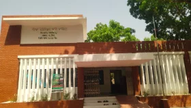 বাগাতিপাড়ায় ভূমি অফিস থেকে কম্পিউটার চুরি