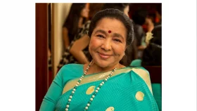 হাসপাতালে ভর্তি আশা ভোসলে, অবস্থা সংকটাপন্ন