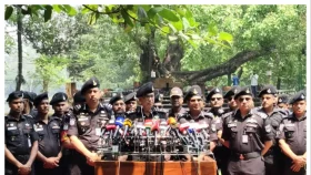 নববর্ষ উদযাপনে কোনো হুমকি নেই : র&zwj;্যাব ডিজি