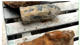 নালা খুঁড়তে গিয়ে সামরিক গোলা উদ্ধার