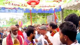 গোবিন্দগঞ্জে বর্ষবরণ অনুষ্ঠানে এসে স্থানীয়দের তোপের মুখে ইউএনও