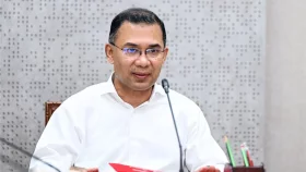 প্রধানমন্ত্রীর সঙ্গে বিদ্যুৎ ও জ্বালানি মন্ত্রী এবং প্রতিমন্ত্রীর সাক্ষাৎ