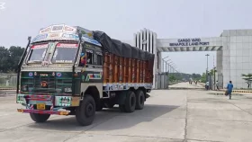 তিনদিন বন্ধের পর বেনাপোল দিয়ে আমদানি-রপ্তানি শুরু