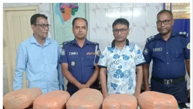 তালাবদ্ধ ঘরে ৩০ কেজি গাঁজা