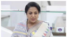 ফেসবুক লাইভে কেঁদে ফেললেন অরুণা