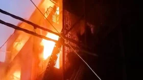 দিল্লির আবাসিক ভবনে আগুন, নিহত ৯