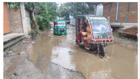 চান্দুরা-সিঙ্গারবিল ২২ কিলোমিটার সড়ক খানাখন্দ, সীমাহীন দুর্ভোগ