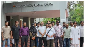 ধর্ষণ আপসের ঘটনায় লৌহজংয়ে ইউপি সদস্যের অপসারণ দাবিতে গণস্বাক্ষর অভিযান