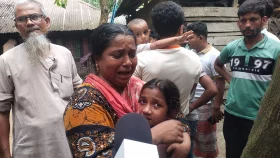 উজিরপুরে রাস্তা পারাপারের সময় বাস চাপায় নিহত ২