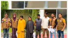 প্রেমের ফাঁদে ফেলে অপহরণ-ব্ল্যাকমেইলে, ৪ সদস্য গ্রেপ্তার