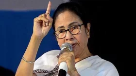 ভেঙে দেওয়া হলো পশ্চিমবঙ্গের মন্ত্রিসভা, মমতা আর মুখ্যমন্ত্রী নন