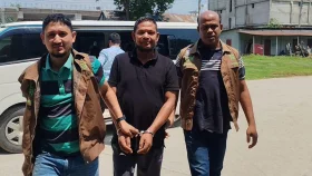 গোবিন্দগঞ্জে ১৬ মামলার পলাতক আসামী তারাজুল গ্রেপ্তার