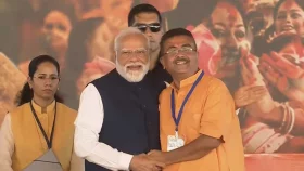 পশ্চিমবঙ্গের মুখ্যমন্ত্রী হিসেবে শপথ নিলেন শুভেন্দু