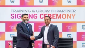বাংলাদেশ নারী ফুটবল দলের গ্রোথ পার্টনার হলো গ্লো অ্যান্ড লাভলী