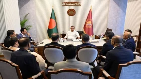 প্রধানমন্ত্রীর সঙ্গে পোশাকশিল্প নেতাদের সাক্ষাৎ