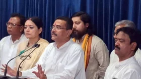 বাংলাদেশ সীমান্তে কাঁটাতার বসাতে বিএসএফকে জমি দিচ্ছে শুভেন্দু