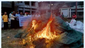 নেত্রকোনায় ২০ লাখ টাকার অবৈধ জাল পুড়িয়ে ধ্বংস