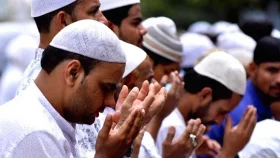 পশ্চিমবঙ্গে রাস্তায় নামাজ আদায়ে নিষেধাজ্ঞা